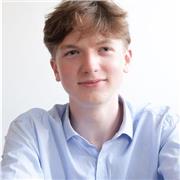 Étudiant en étude d’ingénieur. J’ai passé le BAC avec spécialités maths/physique chimie et option maths expertes.